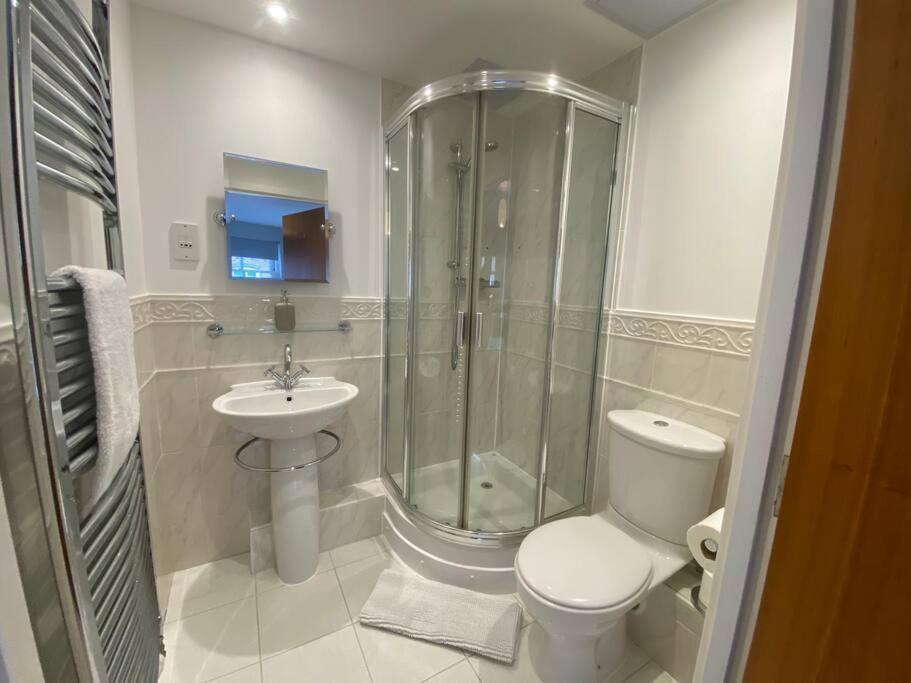The Penthouse, Winchester Extérieur photo