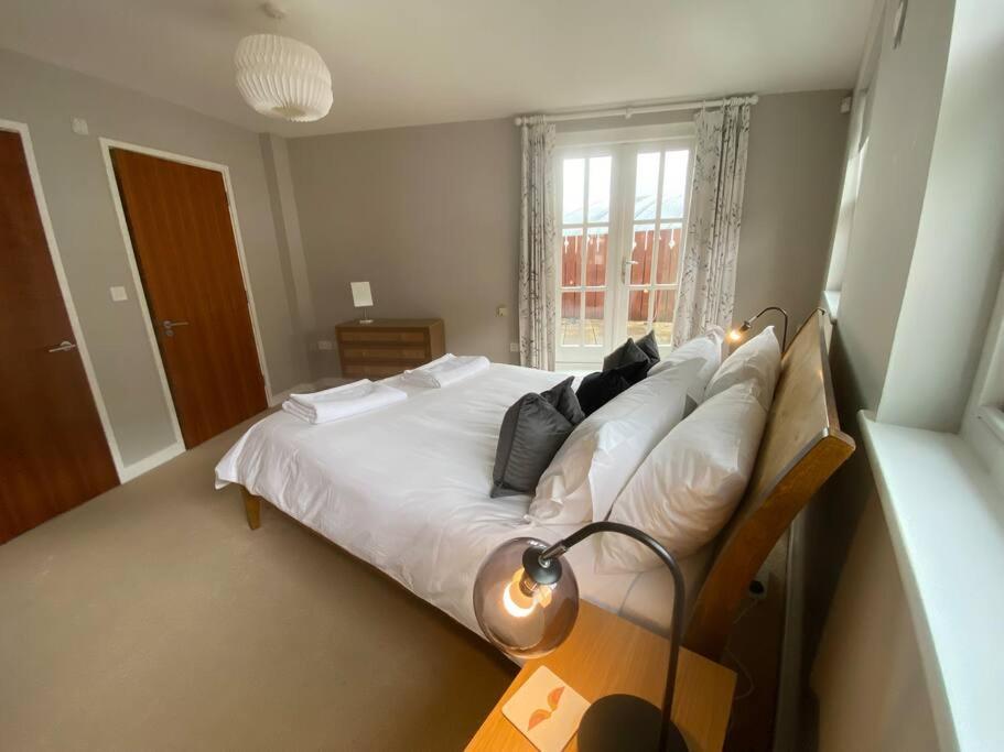 The Penthouse, Winchester Extérieur photo
